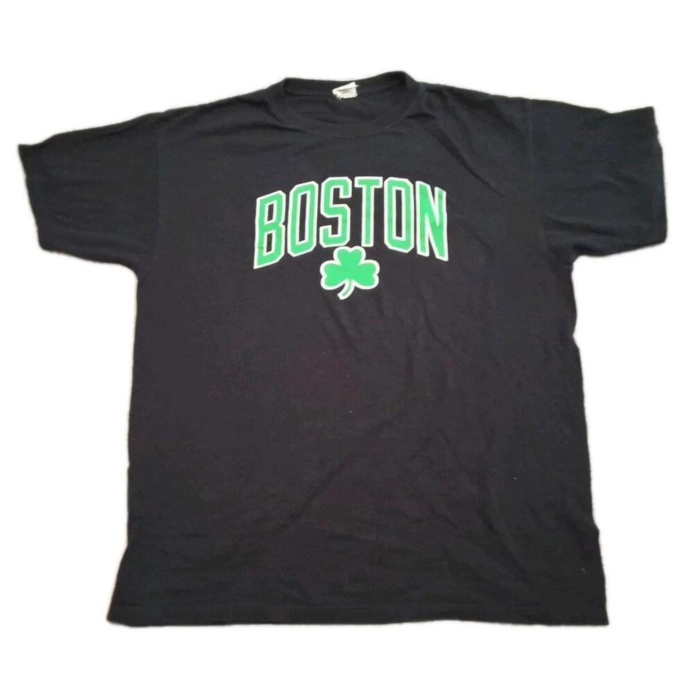Boston Celtics Adult   Black Anvil Graphic T-Shirt Tee Shamrock